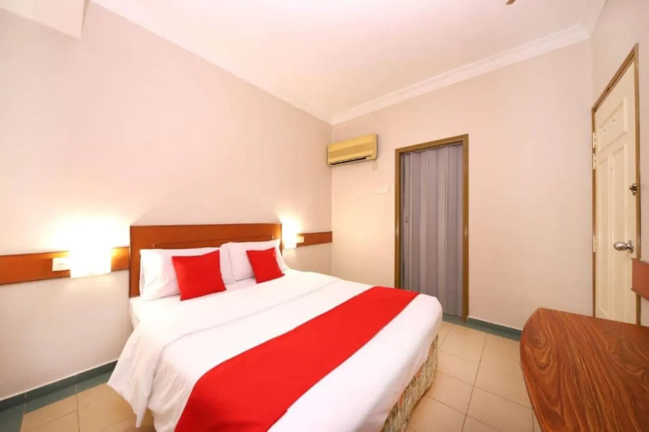 Famous Inn Hotel Malacca Malaysia